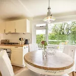 Vakantiebungalow In Riviera Maison Stijl Nabij Zee En Strand, Bos En Duin Warmenhuizen