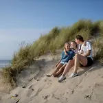 Vakantiebungalow In Riviera Maison Stijl Nabij Zee En Strand, Bos En Duin