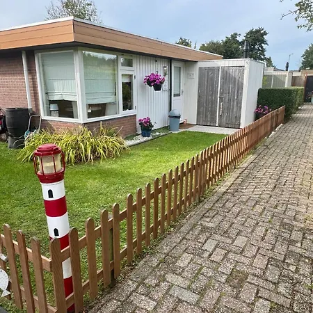 Vakantiebungalow In Riviera Maison Stijl Nabij Zee En Strand, Bos En Duin Vakantiehuis Warmenhuizen