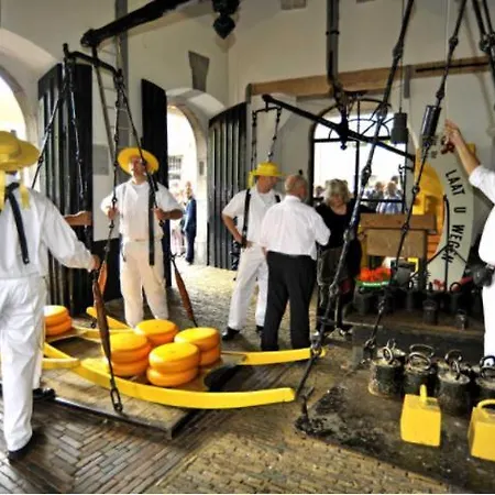 Vakantiebungalow In Riviera Maison Stijl Nabij Zee En Strand, Bos En Duin Warmenhuizen