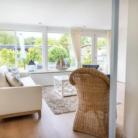 Ferienhaus Vakantiebungalow In Riviera Maison Stijl Nabij Zee En Strand, Bos En Duin Warmenhuizen