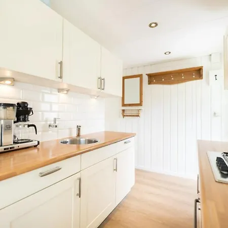 Vakantiebungalow In Riviera Maison Stijl Nabij Zee En Strand, Bos En Duin * Warmenhuizen